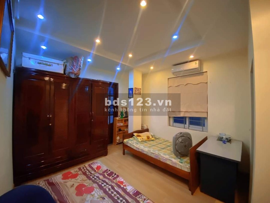 Bán nhà Nguyễn Cảnh Dị, Đại Kim, 62m2, 6 tầng, giá: 16.8 tỷ, mt: 4.5m, cho thuê 35 triệu, 2 mặt phố