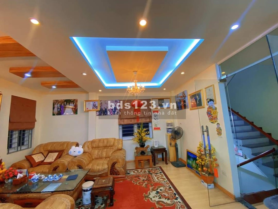 Bán nhà Nguyễn Cảnh Dị, Đại Kim, 62m2, 6 tầng, giá: 16.8 tỷ, mt: 4.5m, cho thuê 35 triệu, 2 mặt phố