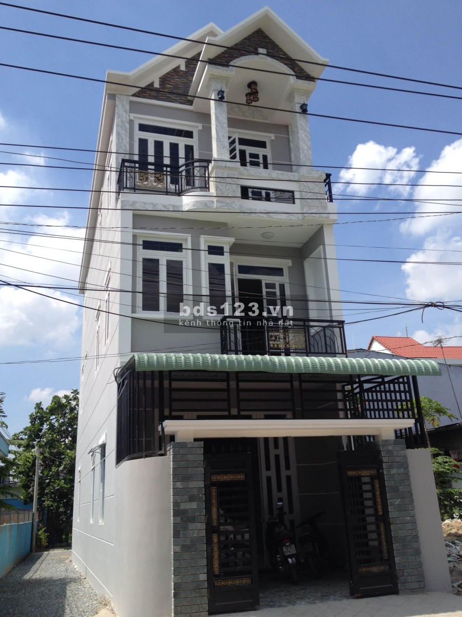 Chính chủ cần bán gấp biệt thự sân vườn mới đẹp thích hợp nghỉ dưỡng, đầu tư cho thuê.