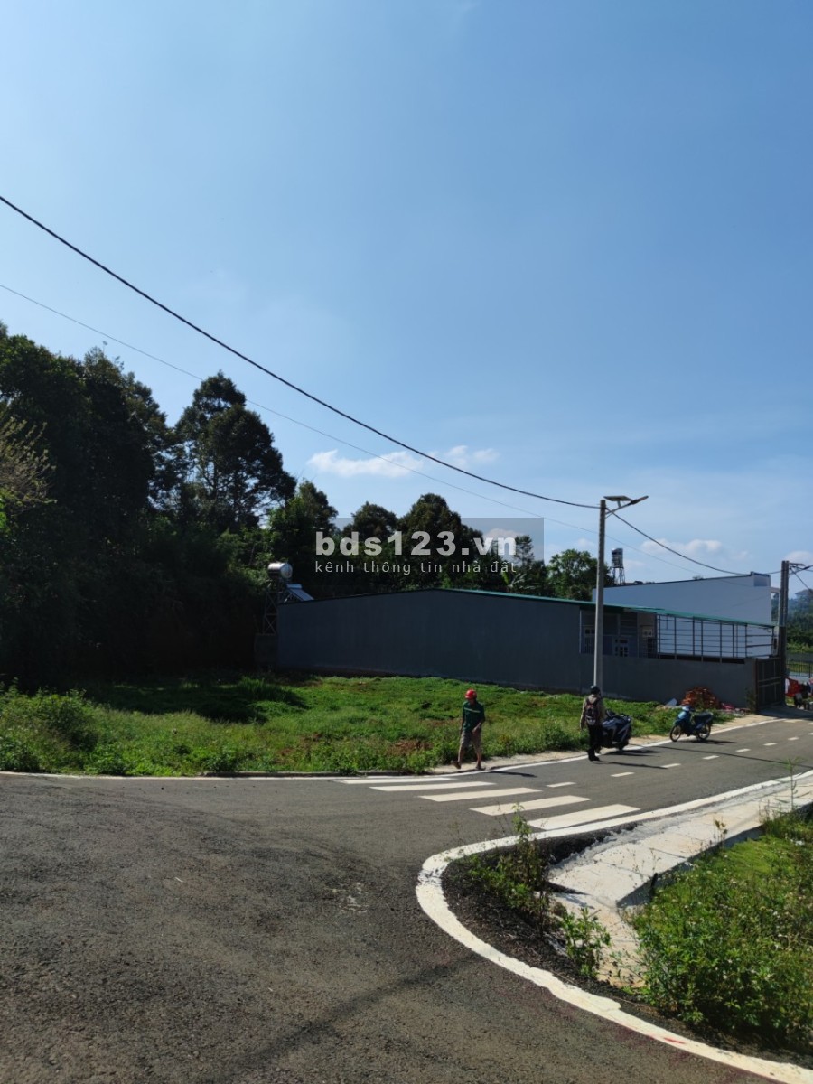 Bán đất ngộp trung tâm Lộc An diện tích lớn, có 176m2 thổ cư, liên hệ 0792067398