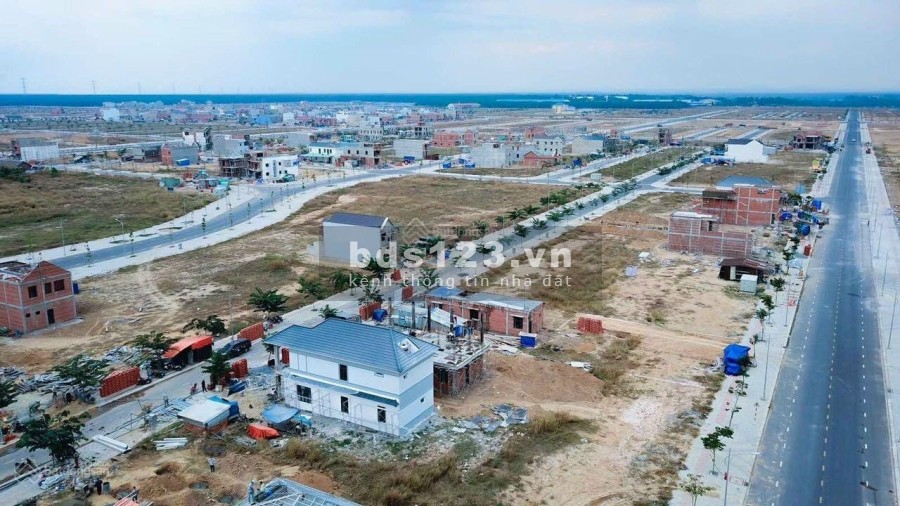 Bán đất mặt tiền ĐT 769 Long Thành đường lớn, khu dân cư, xây dựng tự do, giá tốt đầu tư