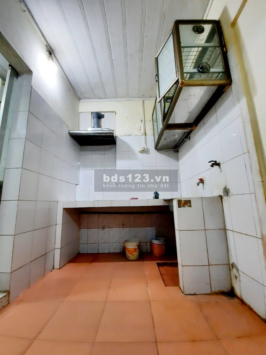 Cho thuê nhà nguyên căn ngõ 166 Kim Mã gần công viên bách Thảo, chợ Ngọc Hà, Lăng Bác