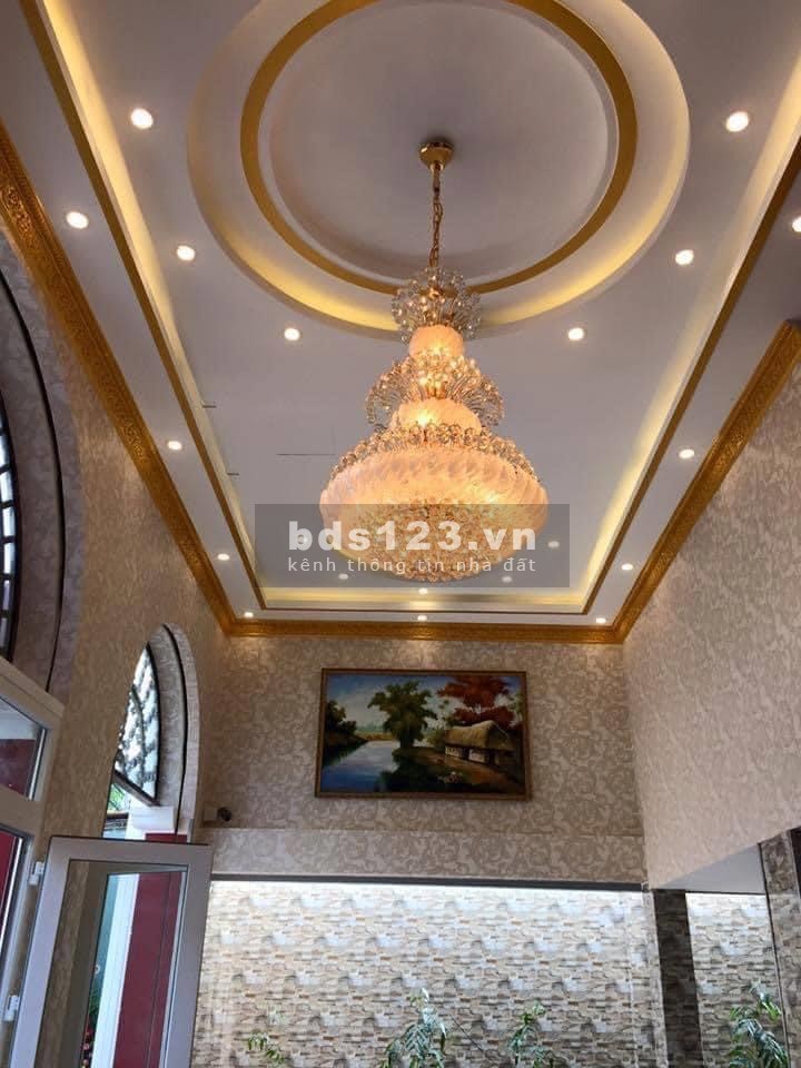 Bán khách sạn trung tâm Quận Gò Vấp pháp lý sổ hồng chính chủ, giá tốt, khu dân cư đông
