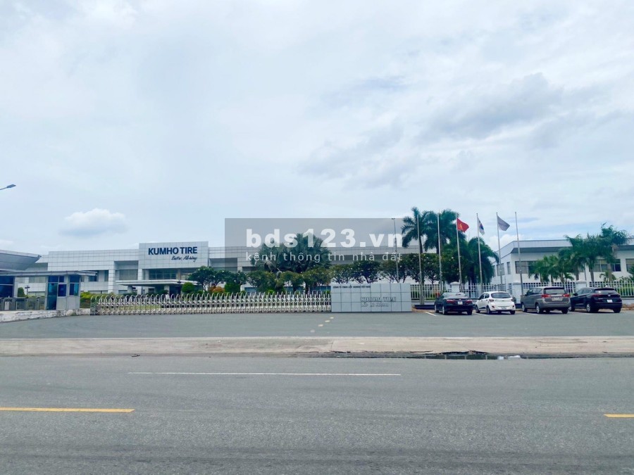 Bán đất chia tài sản 210m2 đất Thổ Cư giá 850 triệu sau lưng chợ và trường cấp 1 Dầu Tiếng