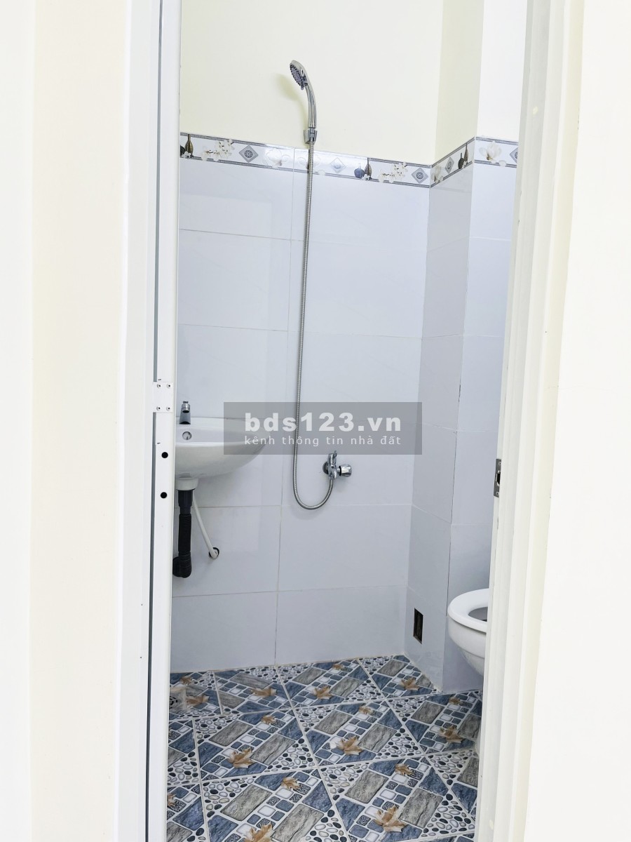 Bán nhà hẻm xe hơi Vườn Điều, p.Tân Quy, Quận 7 liên hệ xem nhà 0901787319