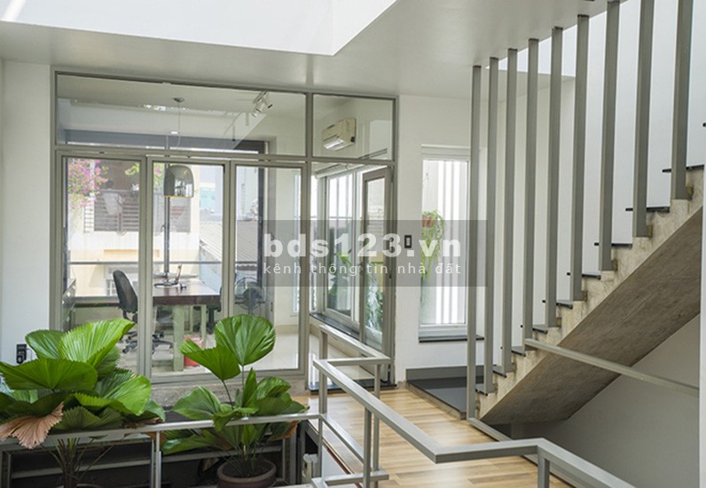 Chính chủ nhờ bán nhà nguyên căn Hoàn Kiếm 60m2 kinh doanh giá bán chỉ 6 tỷ