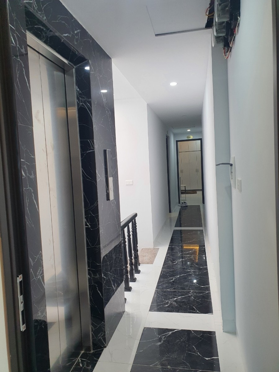 Cổ Nhuế - Trần Cung diện tích sử dụng 85m2 giá bán 9.8 tỷ Căn Hộ Cao Cấp 13 Phòng VIP
