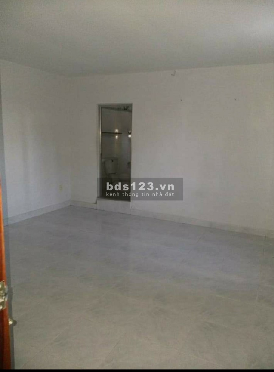 Cho thuê nhà mặt tiền đường Hoàng Quốc Việt 1 trệt + 1 lầu, giá 11 triệu/tháng khu an ninh