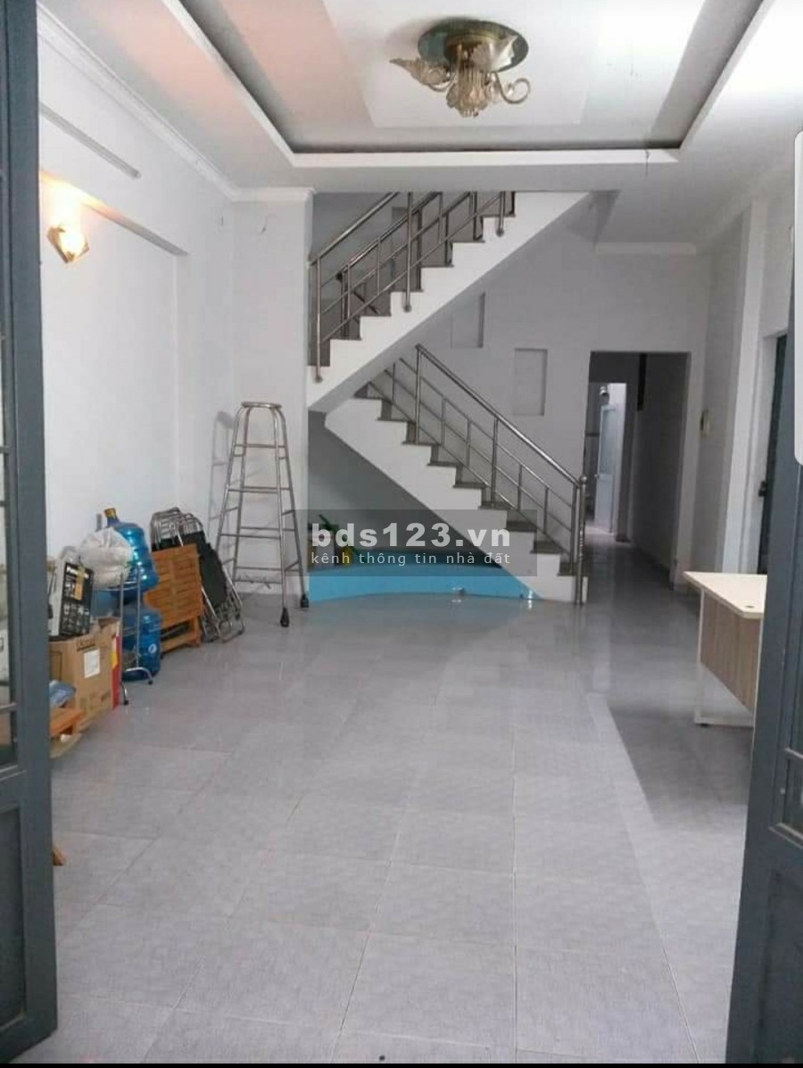 Cho thuê nhà mặt tiền đường Hoàng Quốc Việt 1 trệt + 1 lầu, giá 11 triệu/tháng khu an ninh
