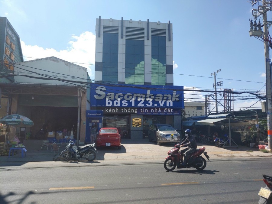 Cần bán gấp nhà mặt tiền Quốc lộ 50, Phong Phú, Bình CHánh, gần chợ Phú Lạc, 5.2x31m, giá 12 tỷ SHR