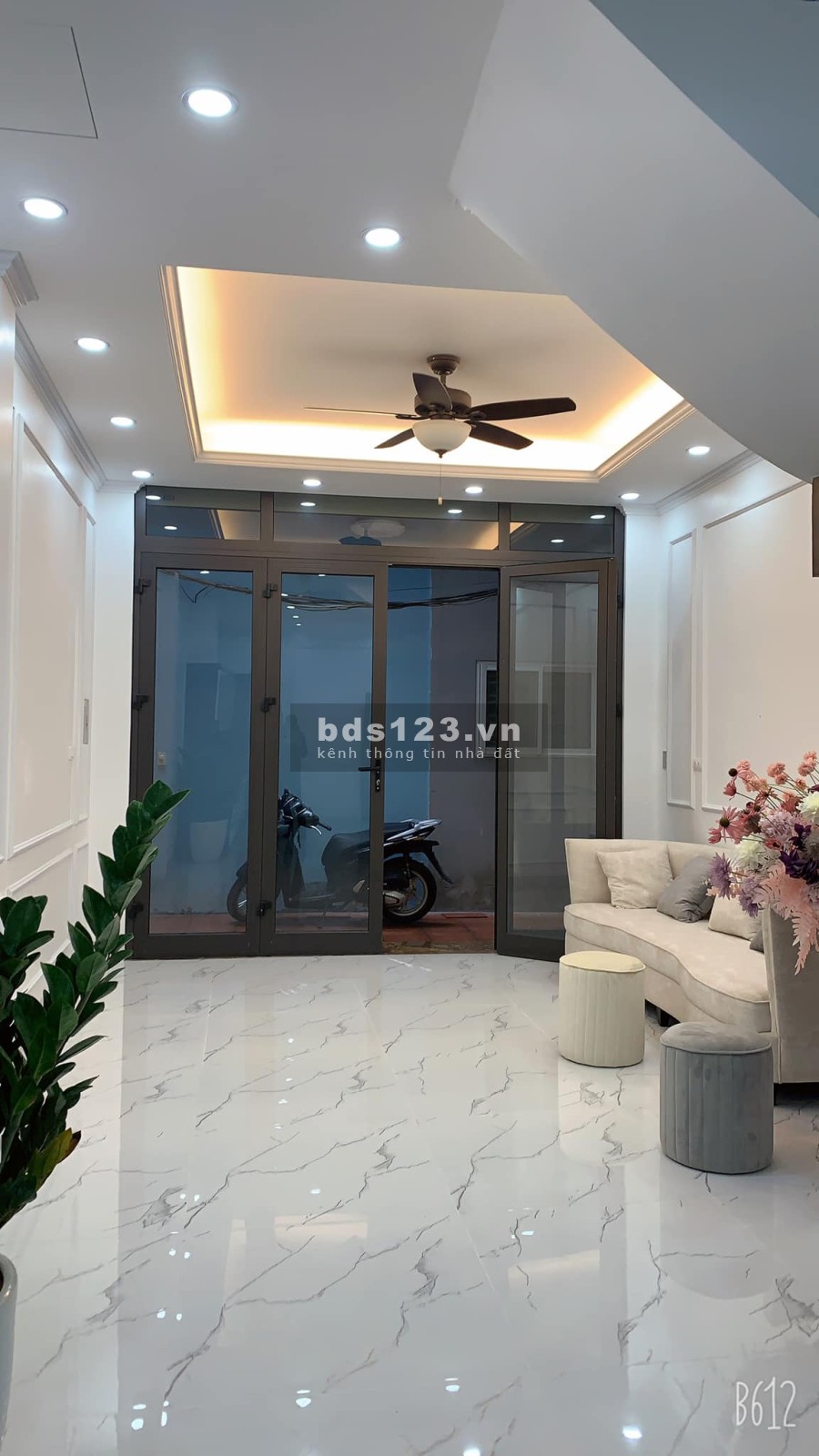 Bán gấp nhà nguyên căn Khương Trung mặt ngõ ô tô 50m, 4 tầng đúc, giá 6 tỷ, lh 0374590621