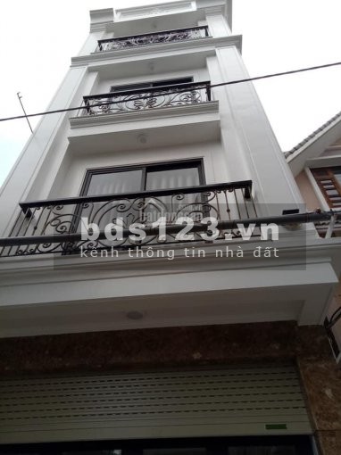 Hạ giá nhà mặt phố Nguyễn Lương Bằng mặt tiền 5,3m, diện tích 82m2, giá bán 18,2 tỷ