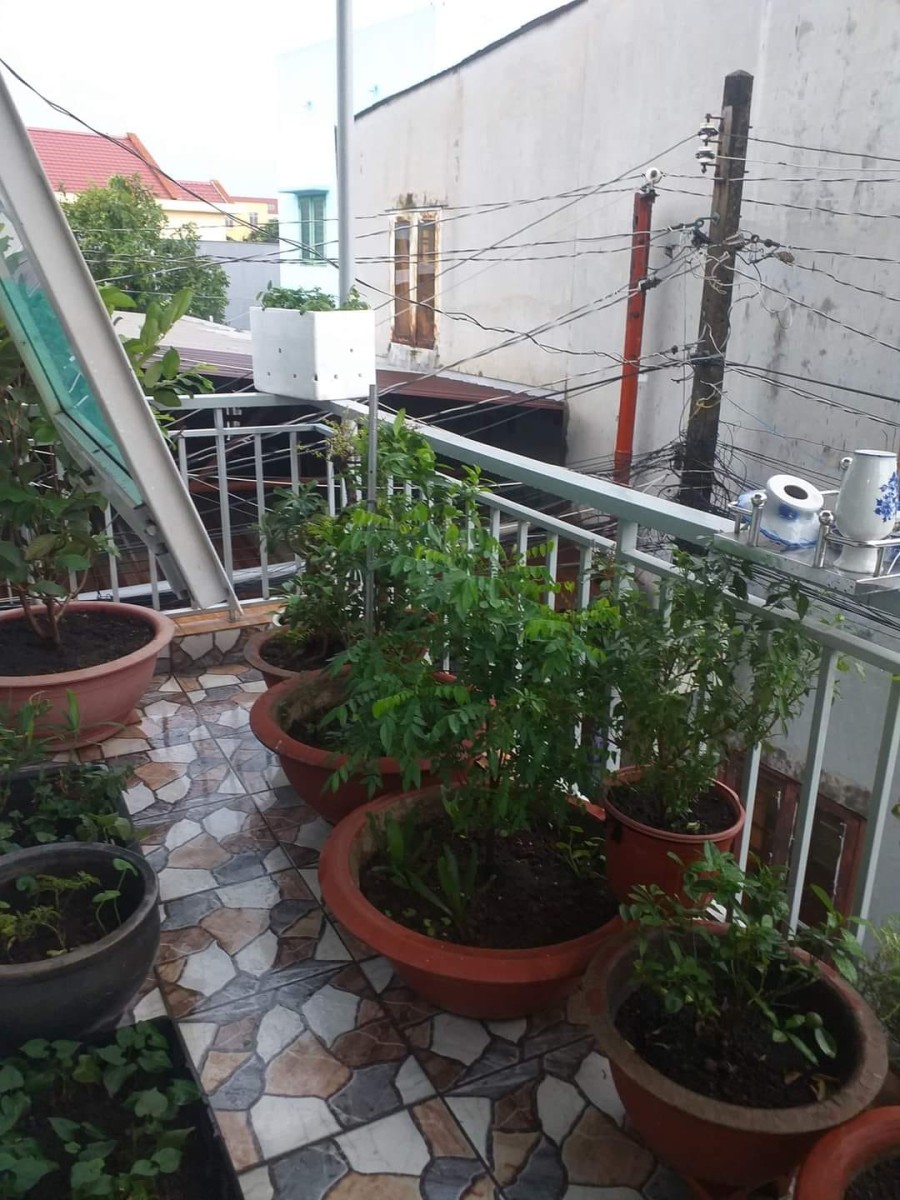 Chính chủ cần bán căn nhà mua một được hai 2 tầng bên tông, khu dân cư giá tốt, lhcc