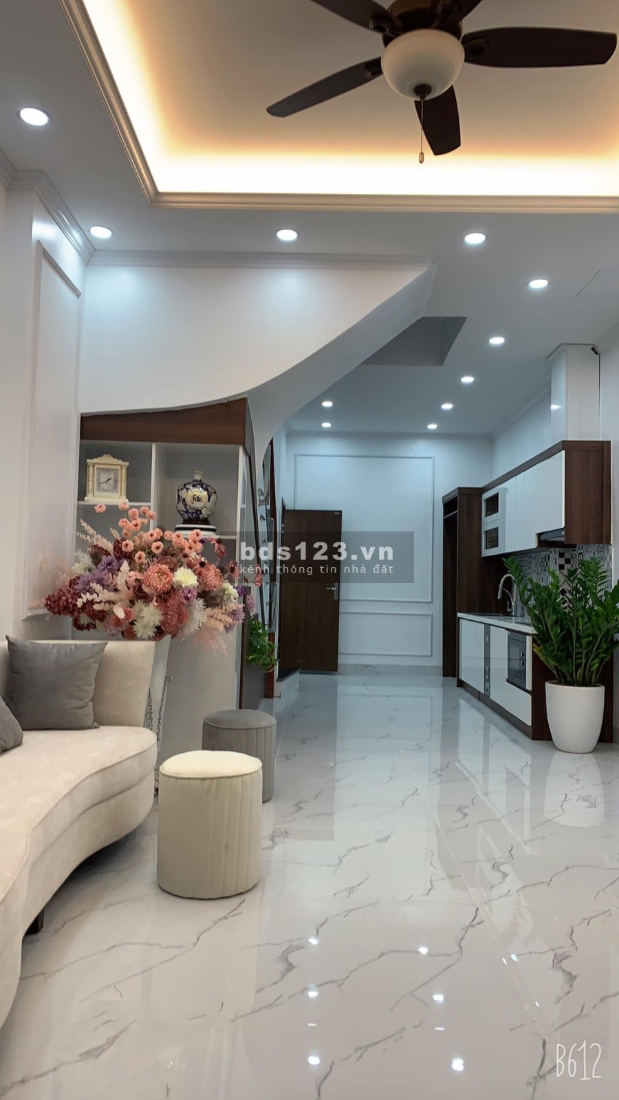 Bán gấp nhà nguyên căn Khương Trung mặt ngõ ô tô 50m, 4 tầng đúc, giá 6 tỷ, lh 0374590621
