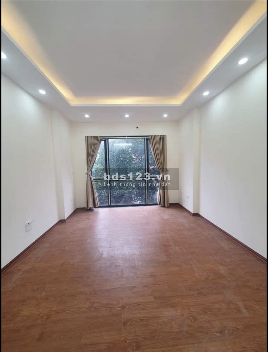 Bán nhà Ỷ La Dương Nội Hà Đông giá bán 2.699 tỷ, sổ đỏ chính chủ, đúc kiên cố 4 tầng