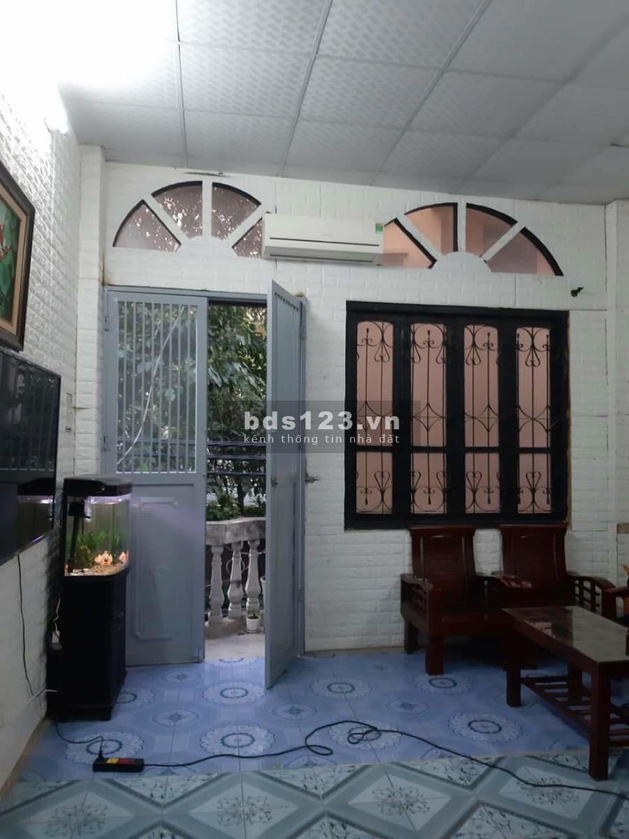 Hàng hiếm 35m Đất Trích Sài Tây Hồ MT 4.3M, oto đỗ cửa, chào giá 6.15 tỷ thương lượng