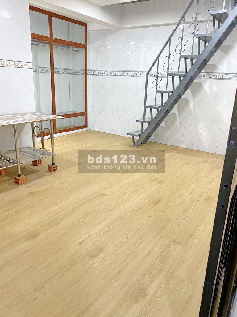 Cho thuê nhà mới 1 lầu hẻm 184 Âu Dương Lân Phường 3 Quận 8 giá 5 triệu/tháng