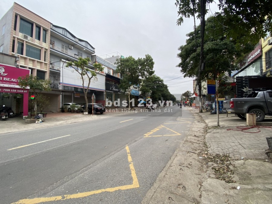 Chính chủ cho thuê mặt bằng kinh doanh, showroom, văn phòng đại…