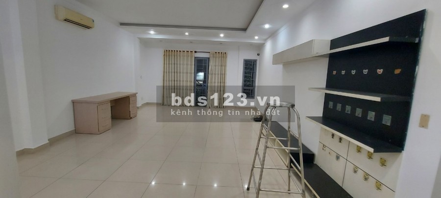 Chính chủ cho thuê nhanh nhà phố nguyên căn đẹp, vừa ở vừa kinh doanh Tại Vsip 1, Bình Dương