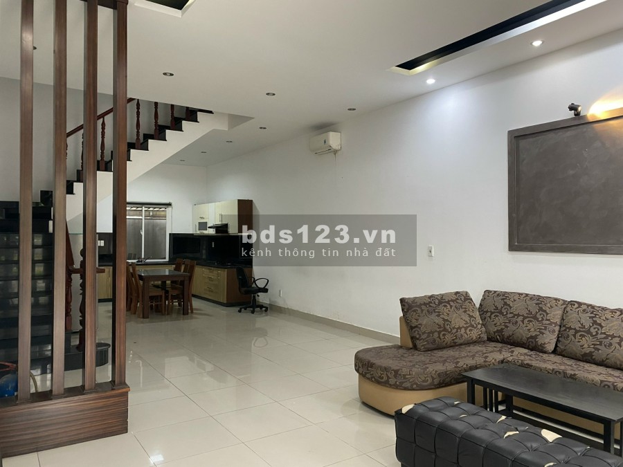 Chính chủ cho thuê nhanh nhà nguyên căn đầy đủ tiện nghi cao cấp Ngay Vsip 1, Bình Dương