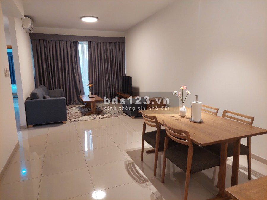 Cho thuê căn hộ 2pn Canary Heights ngay Aeon Mall Vsip1 giá rẻ LH 0967.253.158