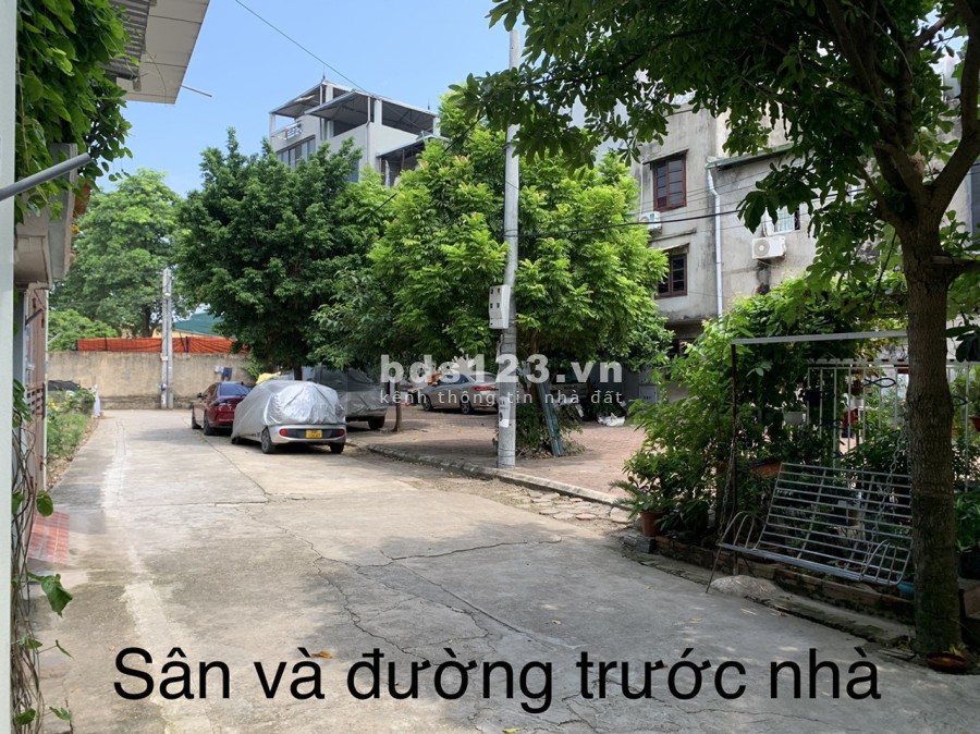 “Đốt thuyền” 66,9m2 4 Tầng ngõ 562 Ngọc Thuỵ giá bán 6,86 tỉ khu an ninh, yên tĩnh