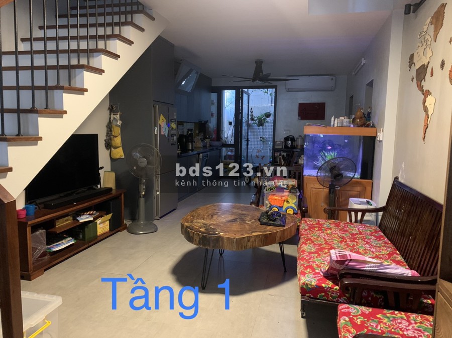 “Đốt thuyền” 66,9m2 4 Tầng ngõ 562 Ngọc Thuỵ giá bán 6,86 tỉ khu an ninh, yên tĩnh