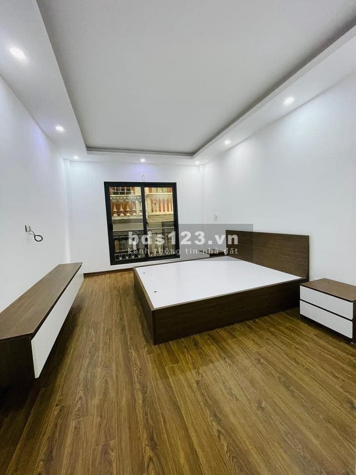 Bán nhà nguyên căn siêu đẹp phố Vương Thừa Vũ, giá bán nhỉnh 6 tỷ, liên hệ 0946929769