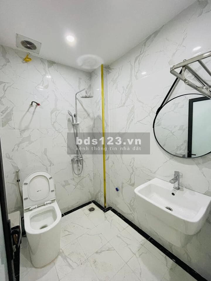 Bán nhà nguyên căn siêu đẹp phố Vương Thừa Vũ, giá bán nhỉnh 6 tỷ, liên hệ 0946929769