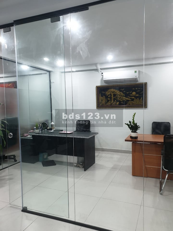 Mặt phố Vũ Tông Phan, Thanh Xuân, 140m2, giá: 52 tỷ, mt: 9m, xây 9 tầng, cho thuê 150 triệu/tháng.