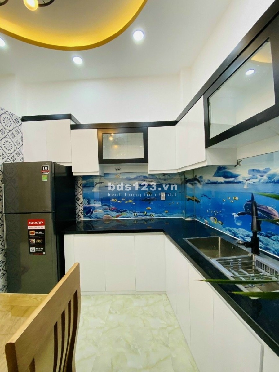 Nhà MT hẻm 6m buôn bán được 680 triệu/sổ riêng kế chợ Bà Điểm (vay được 70%) O789.114.979