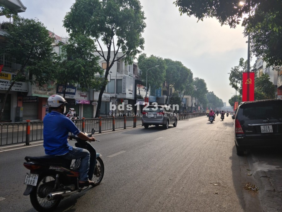 Cho thuê Quang Trung, Quận Gò Vấp, diện tích sử dụng 104m2, giá 100 triệu/tháng
