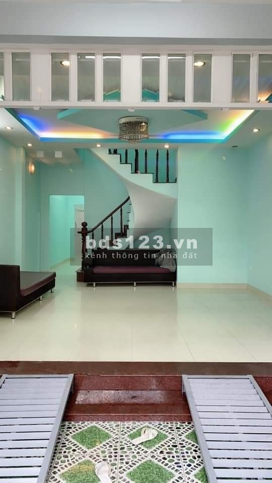 Cho thuê nhà 4PN đường 6m, Khu Phạm Hữu Lầu, giá 10 triệu khu an ninh yên tĩnh