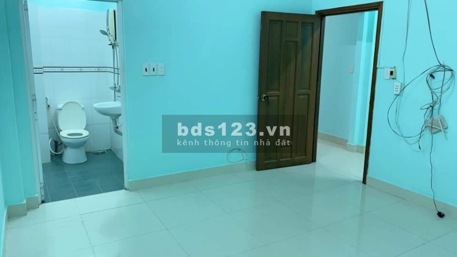 Cho thuê nhà 4PN đường 6m, Khu Phạm Hữu Lầu, giá 10 triệu khu an ninh yên tĩnh
