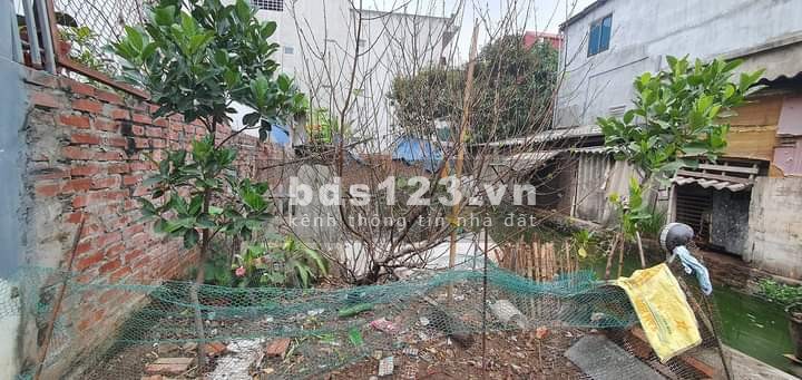 Bán nhà đất trung tâm phố Trạm 5p ra xe, có 1 không 2 trong tầm giá, nhiều tiện ích, 2.85 tỷ