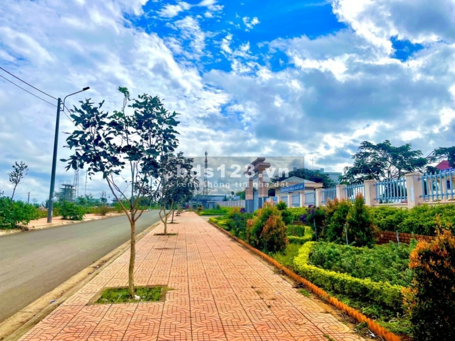 Bán đất nền giá rẻ tại km19 KDC Ea Knuec ĐakLak 150m2 Lh: 0935.985.369