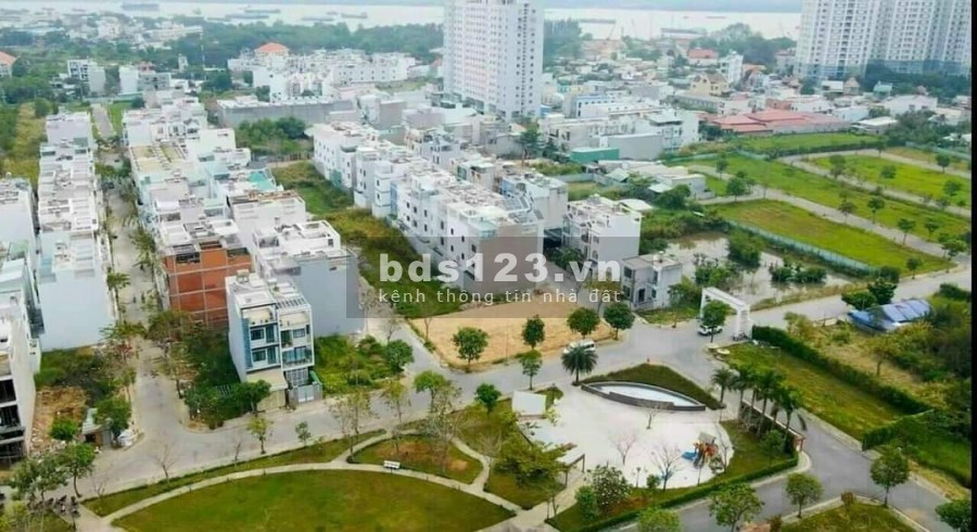 Bán lô đất góc 2 mặt tiền khu dân cư Anh Tuấn Green Riverside Nhà Bè, giá bán 6.7 tỷ