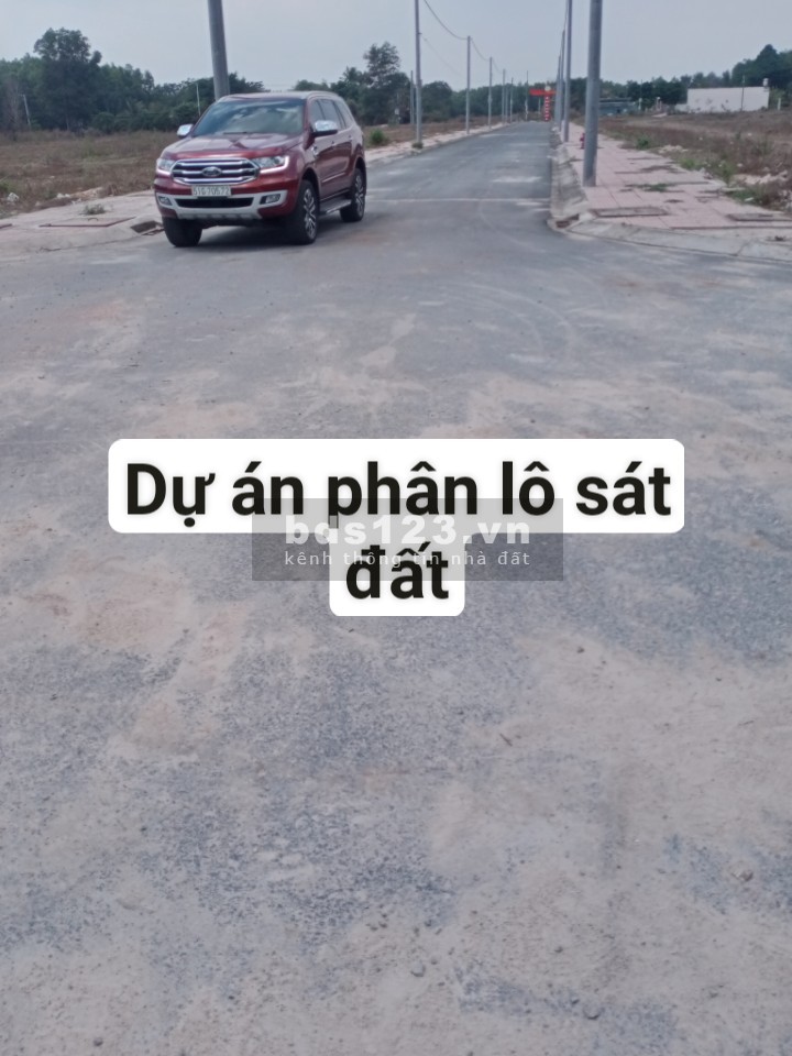 Lô đất diện tích 7400m2 sát hồ Lộc An, ngang 33, thích hợp phân lô giá bán chỉ 4.5 triệu/m2