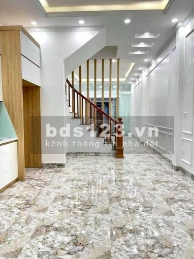 “SIÊU ĐẸP” Bán nhà mới Lĩnh Nam, Hoàng Mai, Ô TÔ đỗ cửa, chỉ 2.95 tỷ