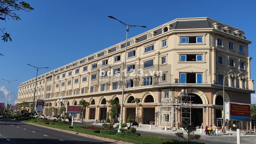 Regal Maison Phu Yen - Shophouse lâu đài trên đại lộ biển giá bán 18 tỷ, pháp lý chính chủ