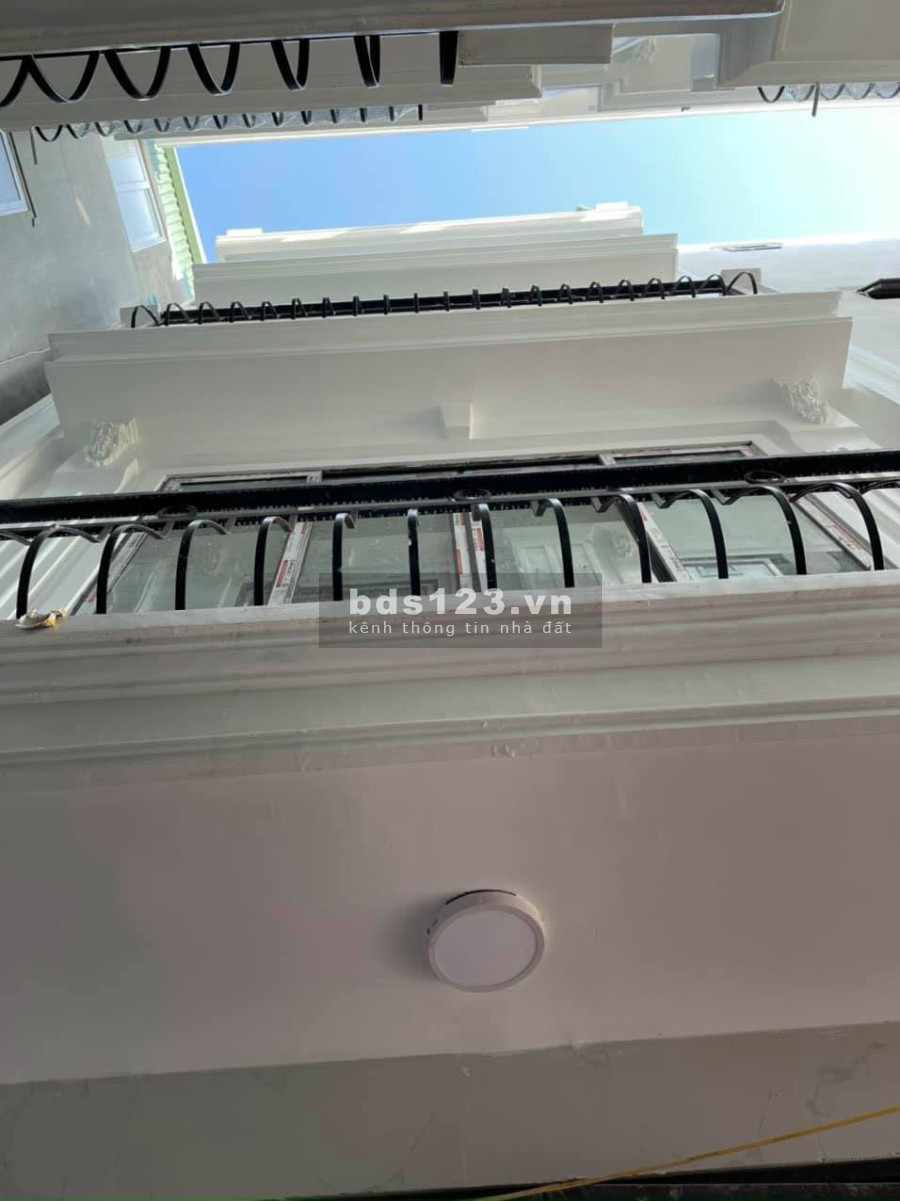 Bán nhà riêng tại đường Cổ Nhuế, Bắc Từ Liêm, Hà Nội diện tích 30m2 nhỉnh 2 tỷ .