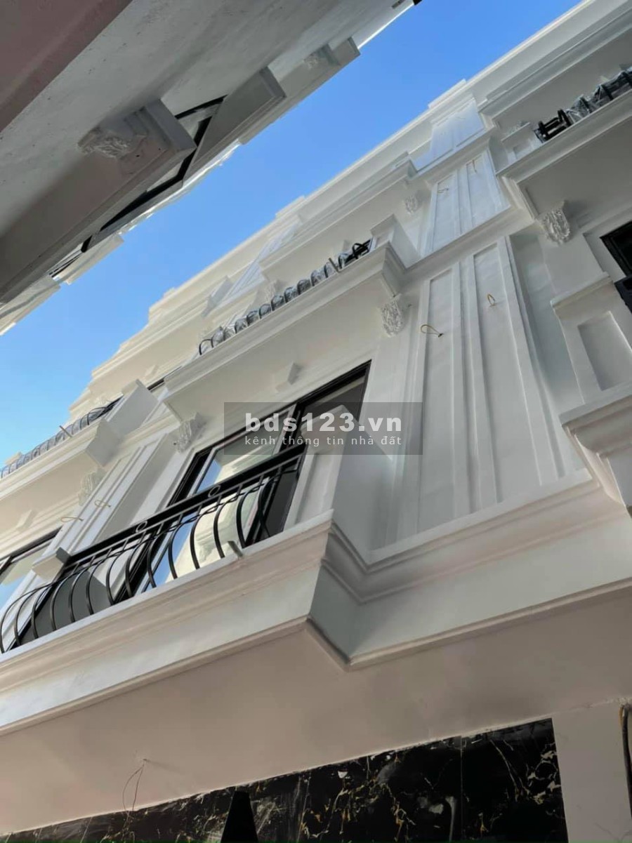 Bán nhà riêng tại đường Cổ Nhuế, Bắc Từ Liêm, Hà Nội diện tích 30m2 nhỉnh 2 tỷ .
