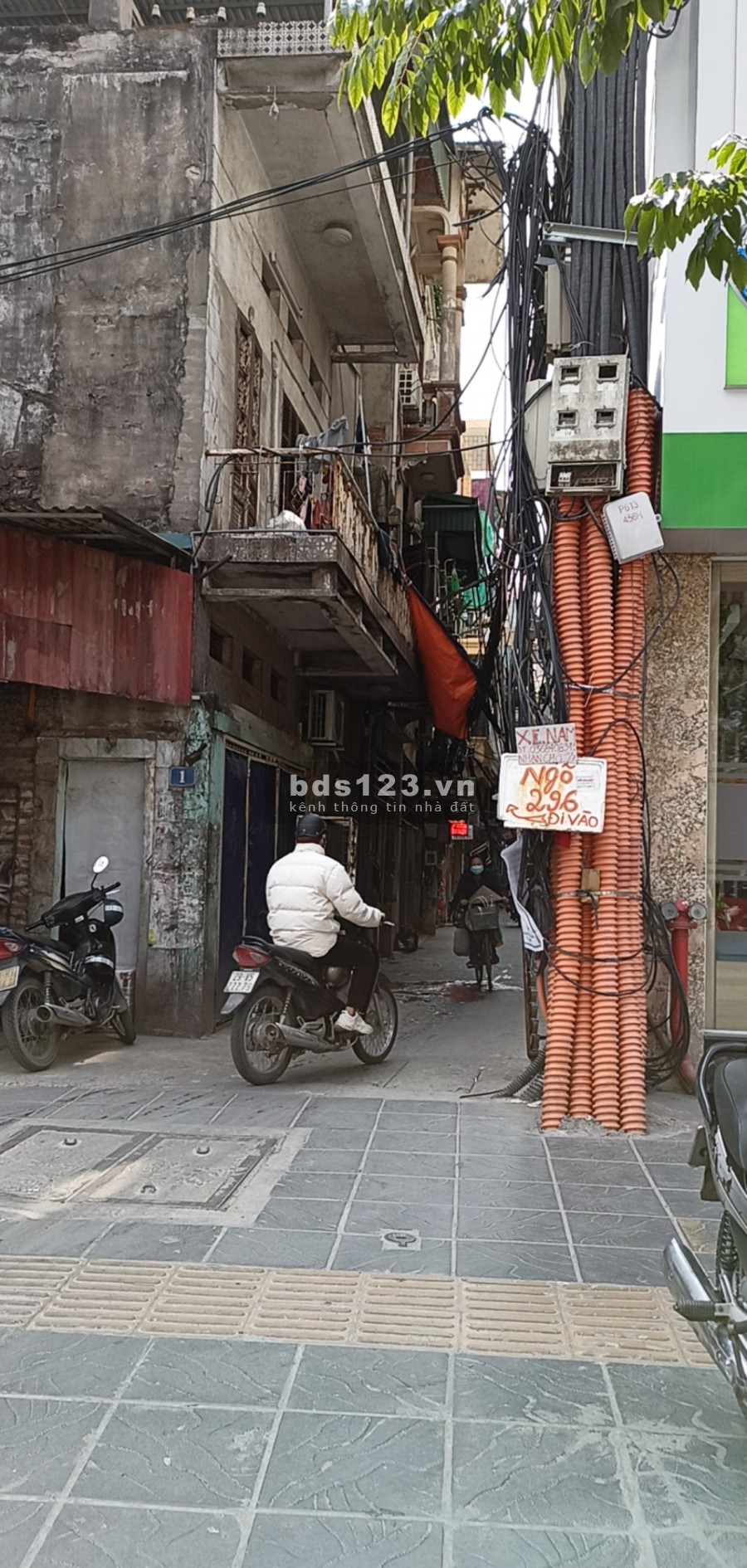 Bán nhà ngõ 296 Minh khai, nhỏ xinh vừa tiền lại nhiều tiện ích xung quanh giá chỉ 2.2 tỷ