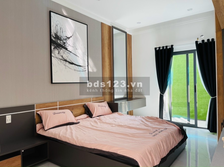 Bán nhanh nhà nguyên căn còn mới 100% hẻm 327 Y Moan, thổ cư, pháp lý chính chủ