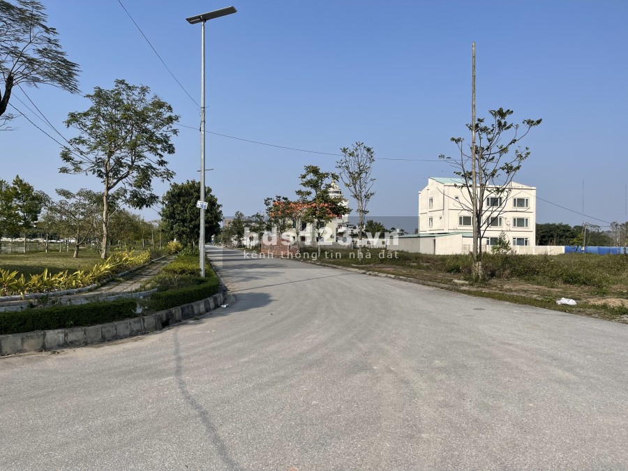 New City Phố nối e bán 2 lô liền nhau rẻ. Đẹp