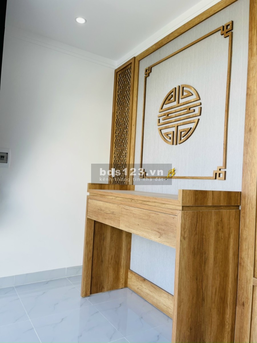 Bán nhanh nhà nguyên căn còn mới 100% hẻm 327 Y Moan, thổ cư, pháp lý chính chủ