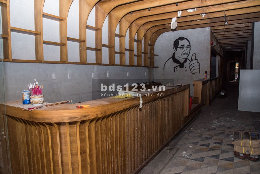 Chính chủ cho thuê mặt bằng 64 66 Ngô Đức Kế, Quận 1. : 8.5 x 29m (~976m2), liên hệ 0774843427