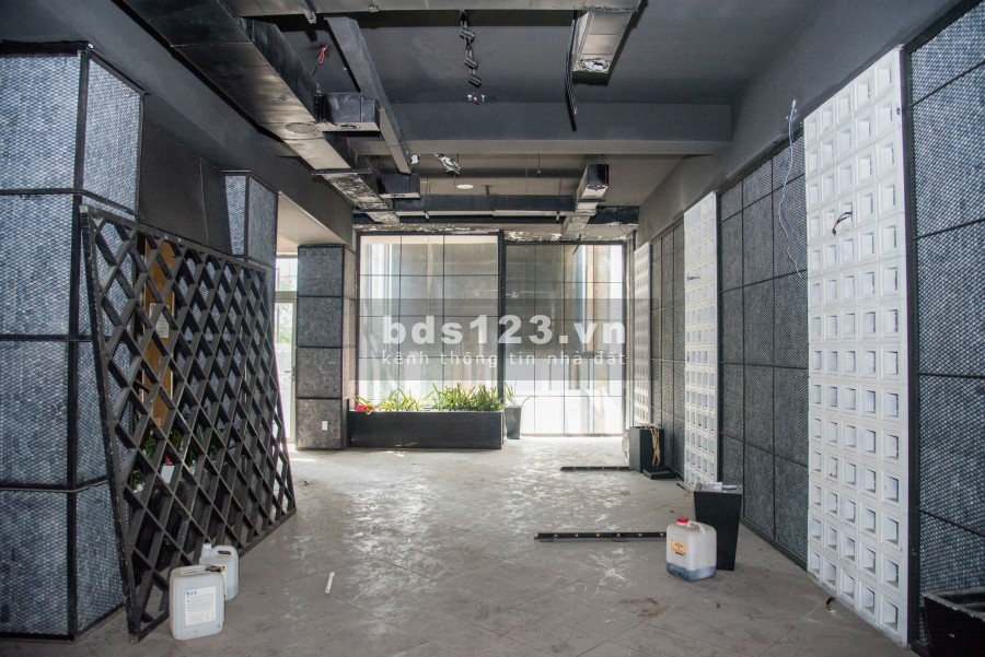 Chính chủ cho thuê mặt bằng 64 66 Ngô Đức Kế, Quận 1. : 8.5 x 29m (~976m2), liên hệ 0774843427