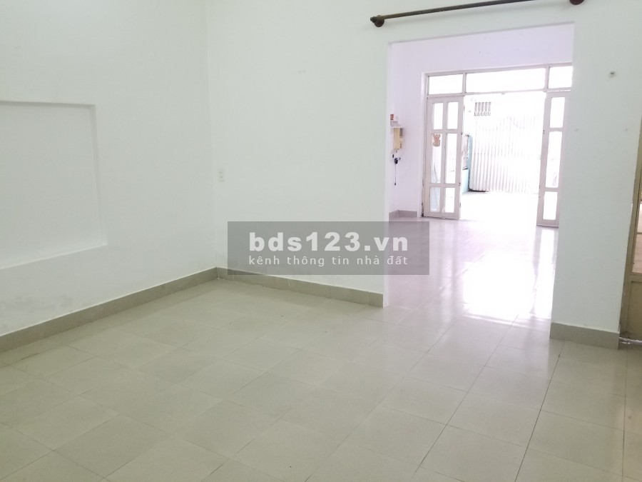Cho thuê nhà đường Nguyễn Thị Thập, 1 Trệt + 1 Lầu, giá 15 triệu/tháng khu an ninh, yên tĩnh