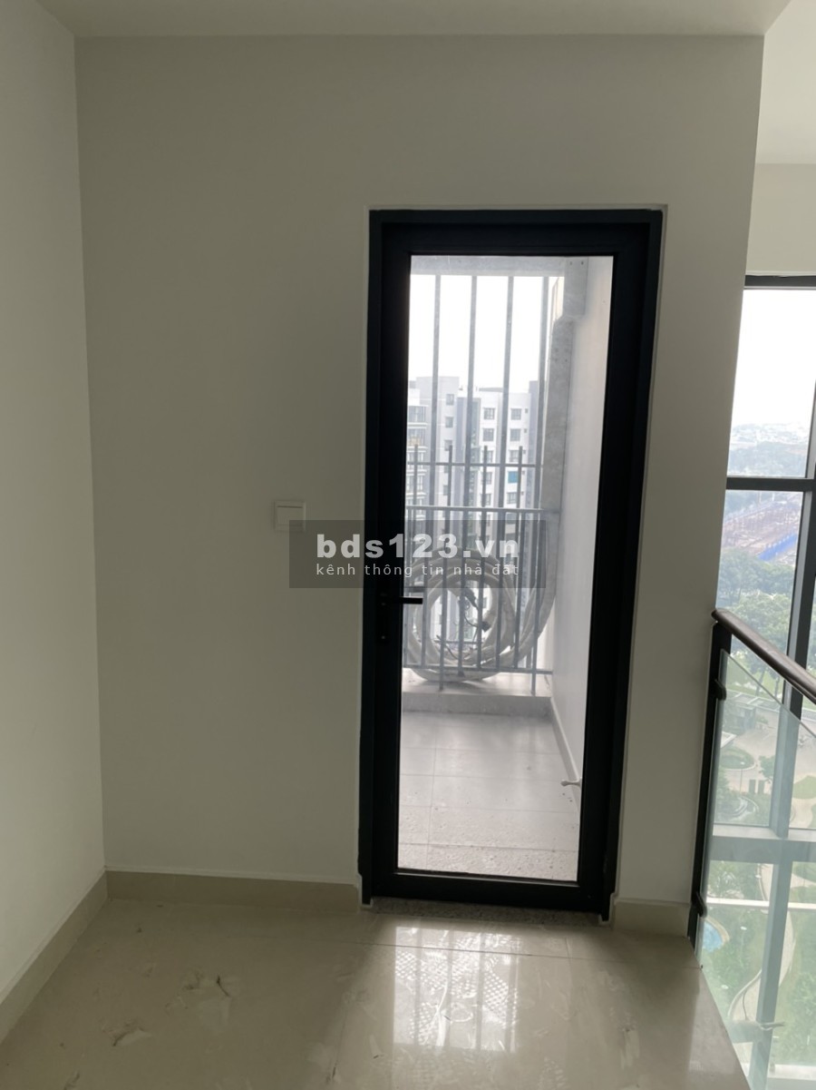 Bán Duplex Emerald Celadon Tân Phú 152m2 giá 6,5 tỷ, tặng kèm bãi đậu xe định danh